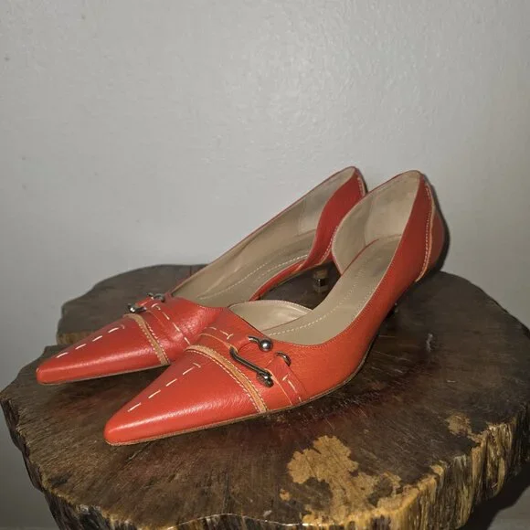 BCBG Max Azria Women’s Orange Leather Kitten Heels 9.5 / 40.5 Italy Pointed Toe - Picture 12 of 14